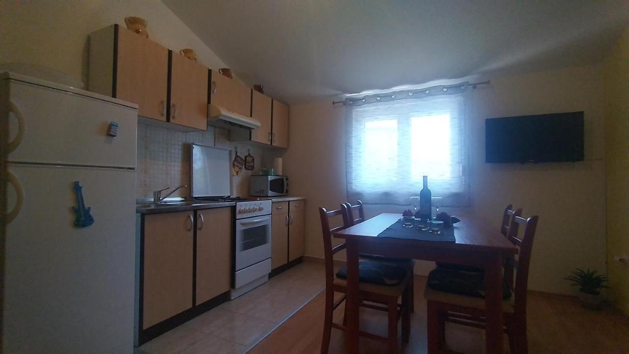 Apartman Ana Pula Exterior photo