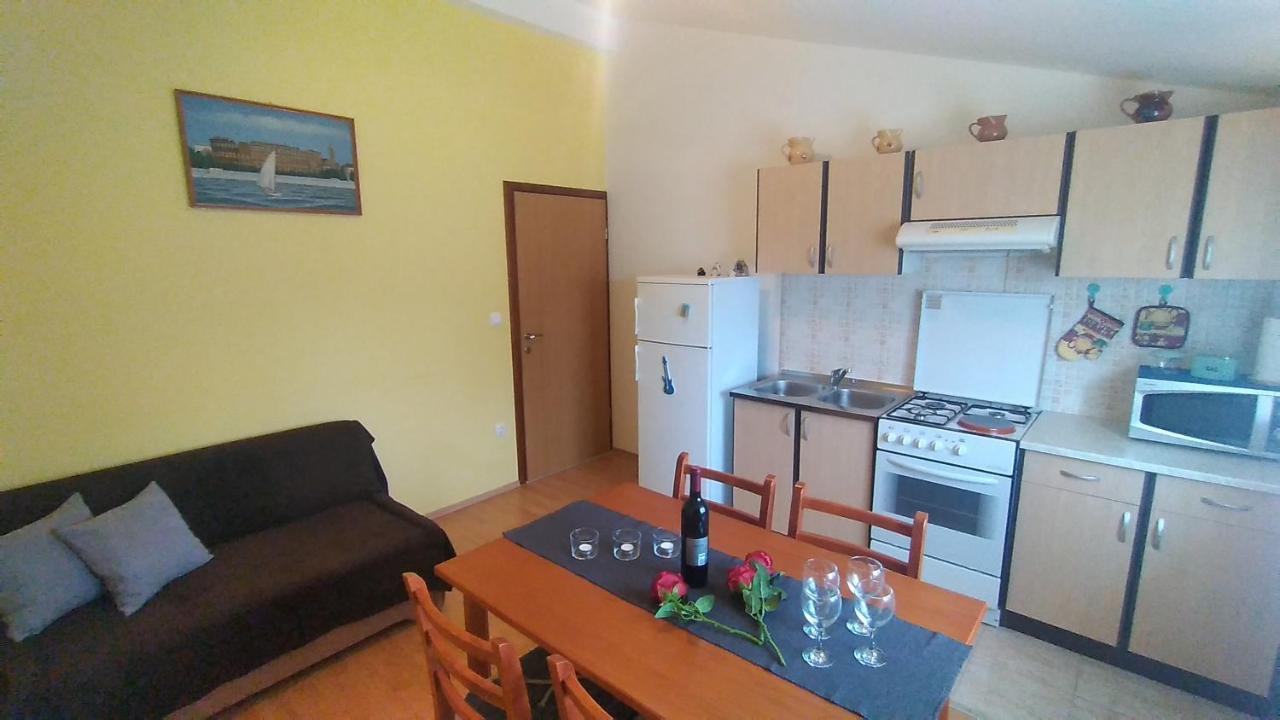 Apartman Ana Pula Exterior photo